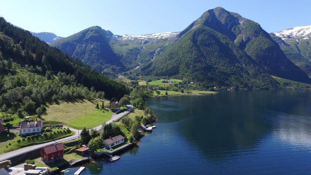 Вилла Der Fjordtraum In Balestrand Direkt Am Wasser Экстерьер фото